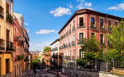 Alquilar una vivienda en Madrid: qué necesitas saber antes de firmar un contrato